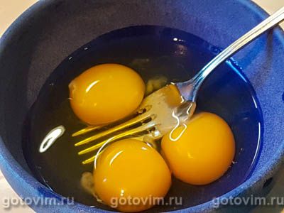 Пирог с беконом, сыром чеддар и сливками