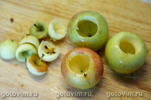 Яблоки в тесте с заварным кремом