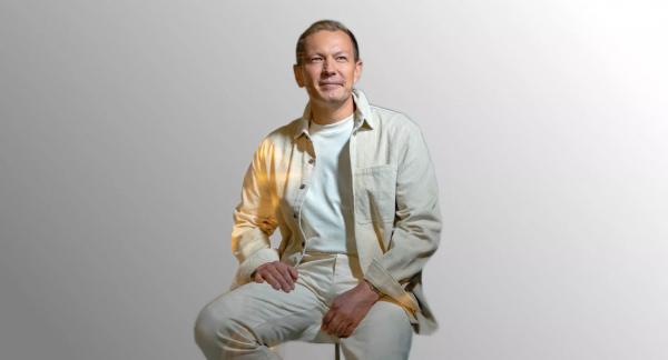 Как убрать «ушки» на бедрах: упражнения, питание, косметология (видео) Как убрать «ушки» на бедрах: упражнения, питание, косметология (видео)