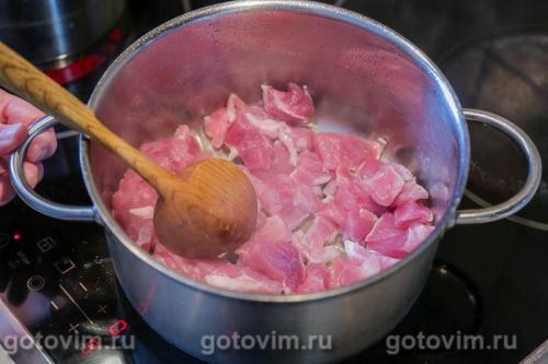 Плов со свининой с алычой