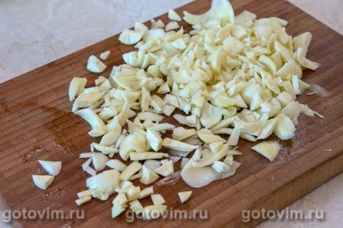 Кабачки, фаршированные хлебными крошками и сыром