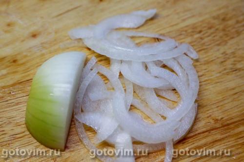 Салат из утиных желудочков с пряной морковью и соевым сусом