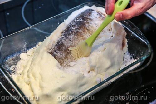 Рыба, запеченная в соли