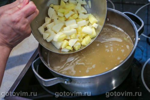 Мясной суп с пшеничной крупой &laquo;Артек&raquo;