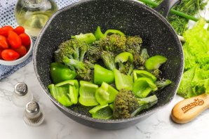 Креветки с овощами Креветки с овощами