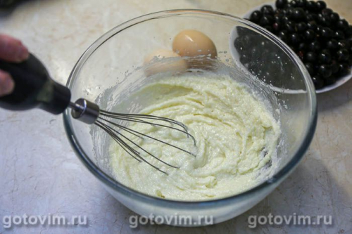 Маффины с черной смородиной