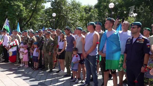 В России отмечают День ВДВ В России отмечают День ВДВ