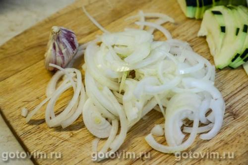 Кабачки, тушенные с лисичками в соевом соусе
