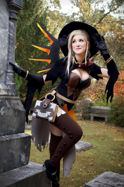 Ну и конечно Хэллоуинский косплей по Overwatch Ну и конечно Хэллоуинский косплей по Overwatch