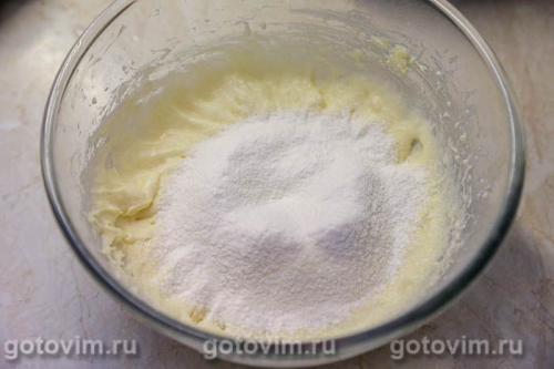 Яблочный пирог с сахарной корочкой и корицей