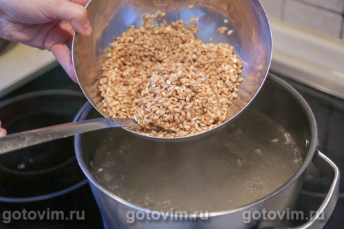 Грибной суп с лисичками и перловкой 