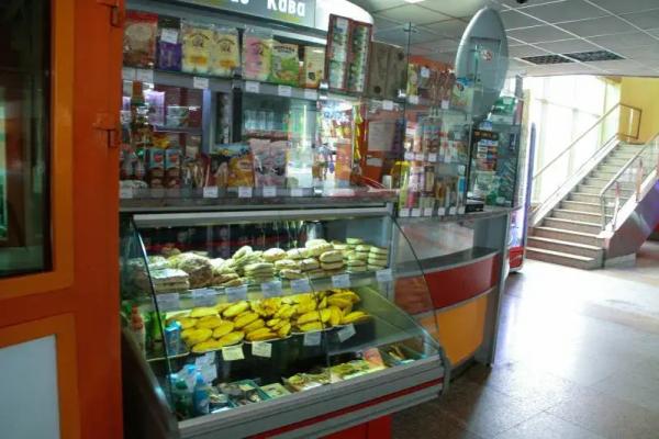 Женщинам после 40 лет нужно отказаться от этих продуктов: какие и чем заменить Женщинам после 40 лет нужно отказаться от этих продуктов: какие и чем заменить