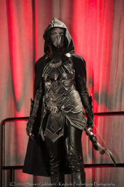 Косплей в честь Карлии «Леди Теней» из Skyrim Косплей в честь Карлии «Леди Теней» из Skyrim
