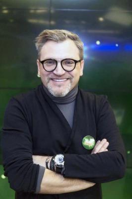 Дважды стал дедом, хотел усыновить участника «Ты супер!», интервьюировал президента. Все про Вадима Такменева Дважды стал дедом, хотел усыновить участника «Ты супер!», интервьюировал президента. Все про Вадима Такменева