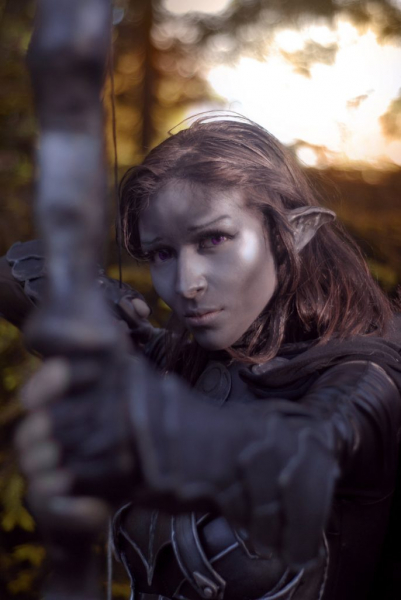 Косплей в честь Карлии «Леди Теней» из Skyrim Косплей в честь Карлии «Леди Теней» из Skyrim