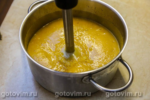 Суп-пюре из тыквы с беконом и сливками