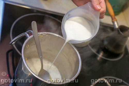 Лазанья с фрикадельками, овощным соусом и бешамель