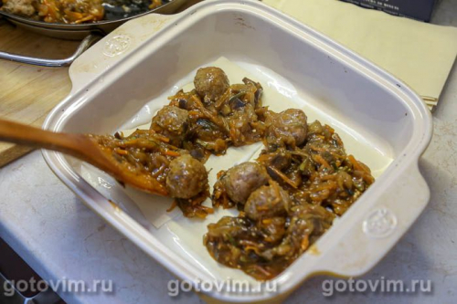 Лазанья с фрикадельками, овощным соусом и бешамель