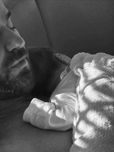 "Ходим на цыпочках": Джастин Теру рассказал о первых днях отцовства
"Ходим на цыпочках": Джастин Теру рассказал о первых днях отцовства