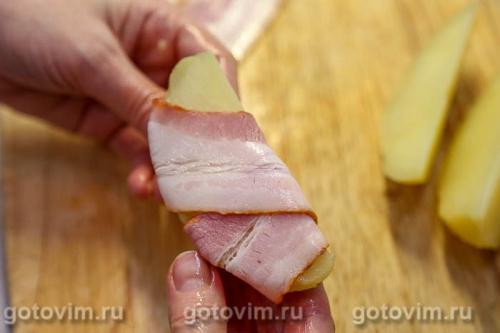 Картофельные дольки в беконе