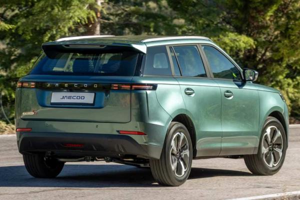 JAECOO J6 и Range Rover Evoque: в чем сходство и в чем разница JAECOO J6 и Range Rover Evoque: в чем сходство и в чем разница