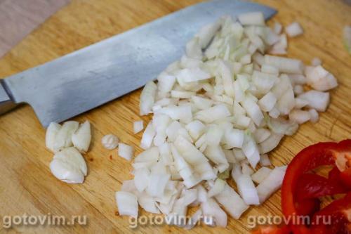 Паприкаш из свинины с сельдереем и сладким перцем в мультиварке