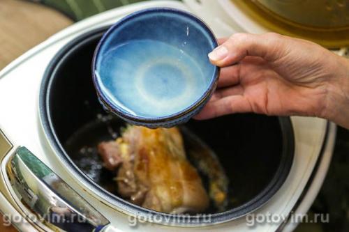 Свиной рулет с зелёной спаржей в мультиварке