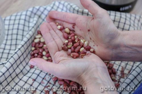 Солёный арахис с сушёными помидорами и чесноком в микроволновке 