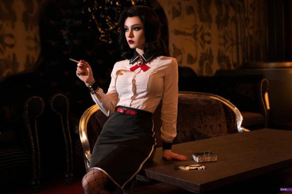 Косплей Bioshock, похоронен в море
