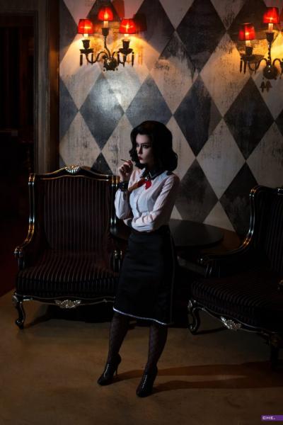 Косплей Bioshock, похоронен в море
