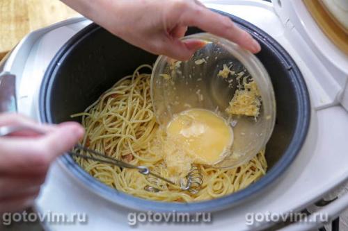 Паста карбонара с беконом и чесноком в мультиварке