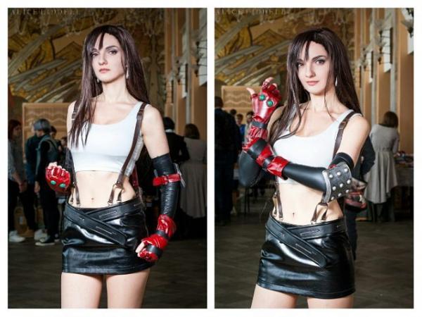 Косплей Тифы Локхарт из ремейка Final Fantasy VII, который поднимается на новый уровень Косплей Тифы Локхарт из ремейка Final Fantasy VII, который поднимается на новый уровень