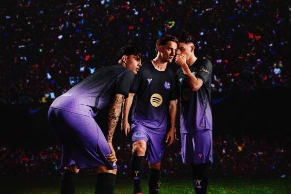 
											
							Nike и FC Barcelona представили форму и коллекцию Kobe сезона 2026/27						
									