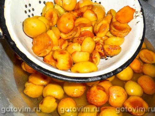 Варенье из абрикосов дольками со сливочным маслом
