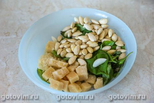 Макароны с миндальным песто