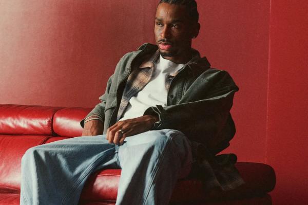 Шай Гилджес-Александер стал лицом кампании Levi’s Keep it Loose
Шай Гилджес-Александер стал лицом кампании Levi’s Keep it Loose
