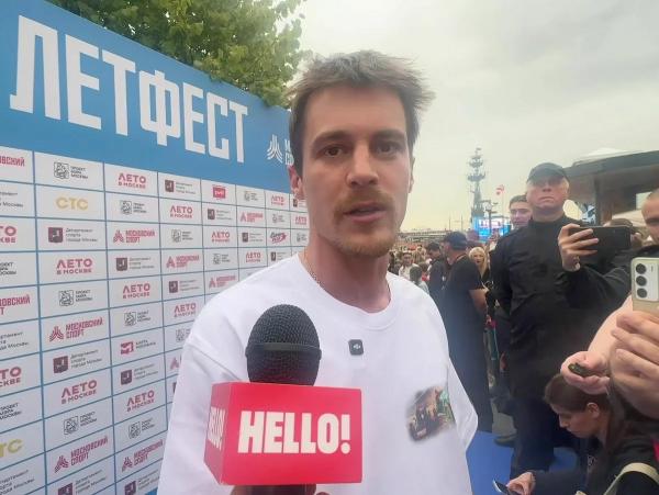 
                Иван Янковский рассказал HELLO! о детских шалостях и запуске &laquo;летающего огурца&raquo;            