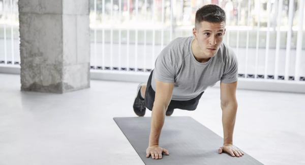 Отжимания Майка Тайсона: как делать упражнение правильно и безопасно (видео) Отжимания Майка Тайсона: как делать упражнение правильно и безопасно (видео)
