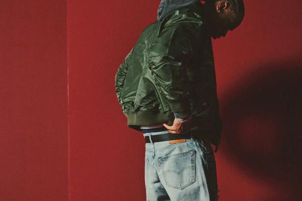 Шай Гилджес-Александер стал лицом кампании Levi’s Keep it Loose
Шай Гилджес-Александер стал лицом кампании Levi’s Keep it Loose