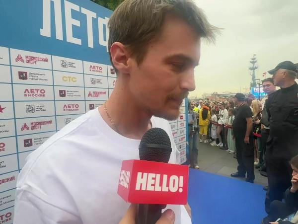 
                Иван Янковский рассказал HELLO! о детских шалостях и запуске &laquo;летающего огурца&raquo;            