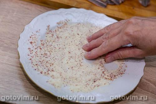 Хамса в панировке, жаренная в мультиварке