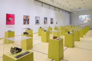 В Нью-Йорке открылась выставка архивных кроссовок и прототипов Nike
В Нью-Йорке открылась выставка архивных кроссовок и прототипов Nike