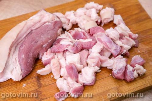 Мясо с яблоками и сладким перцем в мультиварке