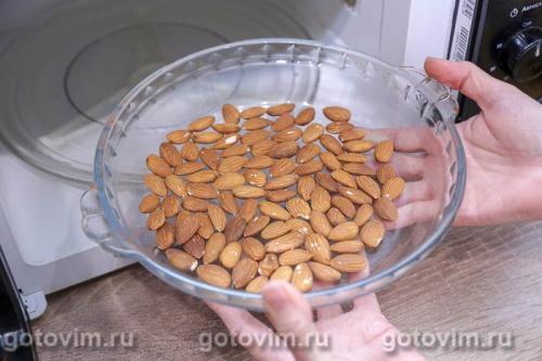 Закусочный миндаль в глазури из соуса терияки в микроволновке