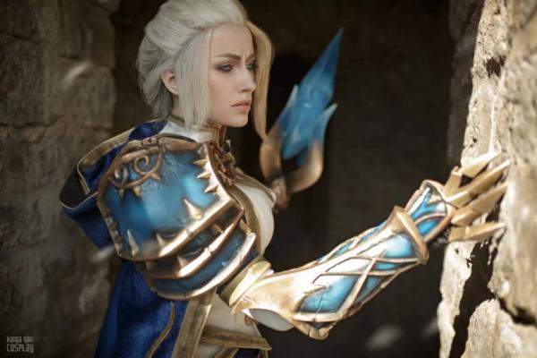 Косплей Королевы WarCraft