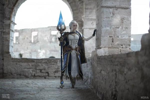 Косплей Королевы WarCraft