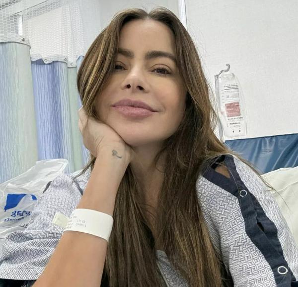 София Вергара снова легла под нож хирурга
София Вергара снова легла под нож хирурга
