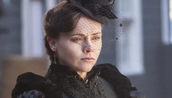 Четвертый сезон сериала "Монстры" расскажет историю Лиззи Борден Четвертый сезон сериала "Монстры" расскажет историю Лиззи Борден