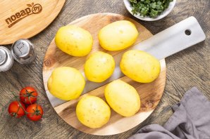 Картофель дольками в духовке Картофель дольками в духовке